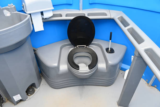 Affordable portable toilet rental in Cascade, IA