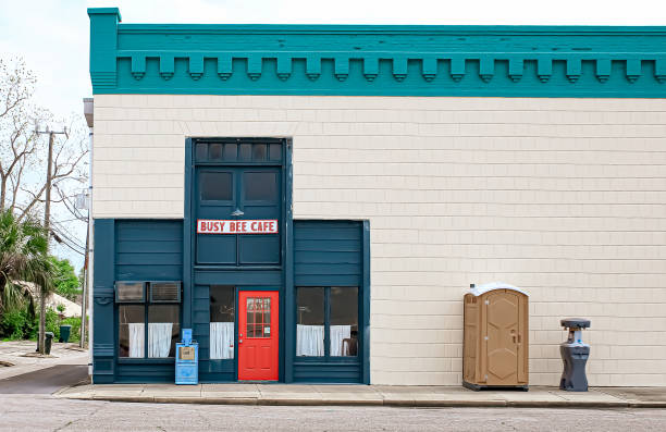 Best Affordable portable toilet rental  in Cascade, IA